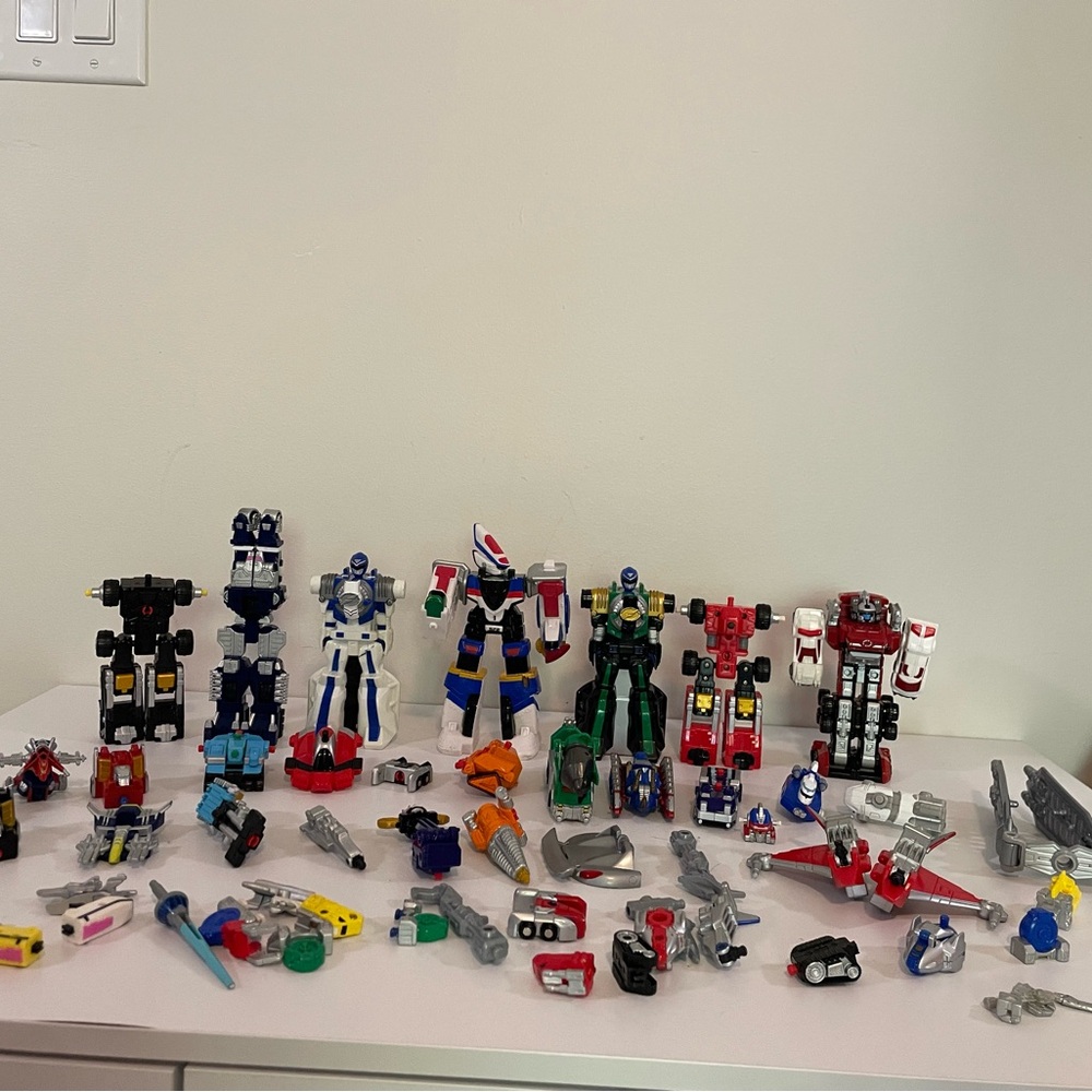 Vintage 2005/2006 Power Rangers Lot- Various Parts/ Pieces.